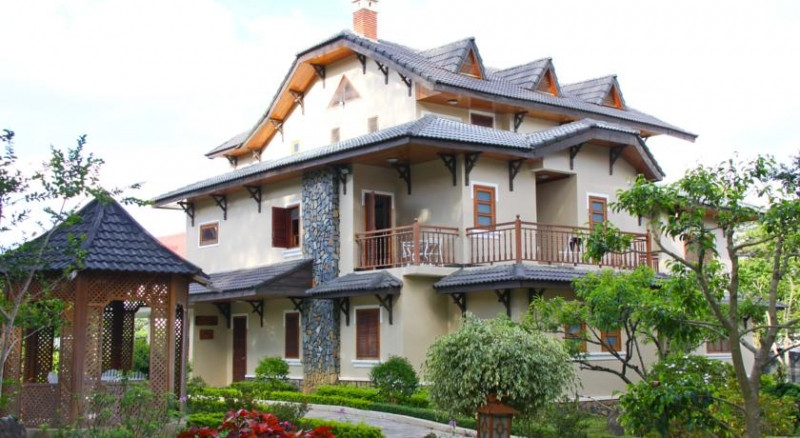 Khách sạn Monet Garden Villa là một khu nghĩ dưỡng sang trọng đạt tiêu chuẩn 4 sao Quốc tế,