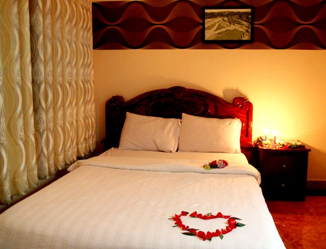Khách Sạn Tulip Xanh trang bị tất cả 23 phòng rộng rãi, thiết kế thanh lịch, trang thiết bị đầy đủ tiện nghi