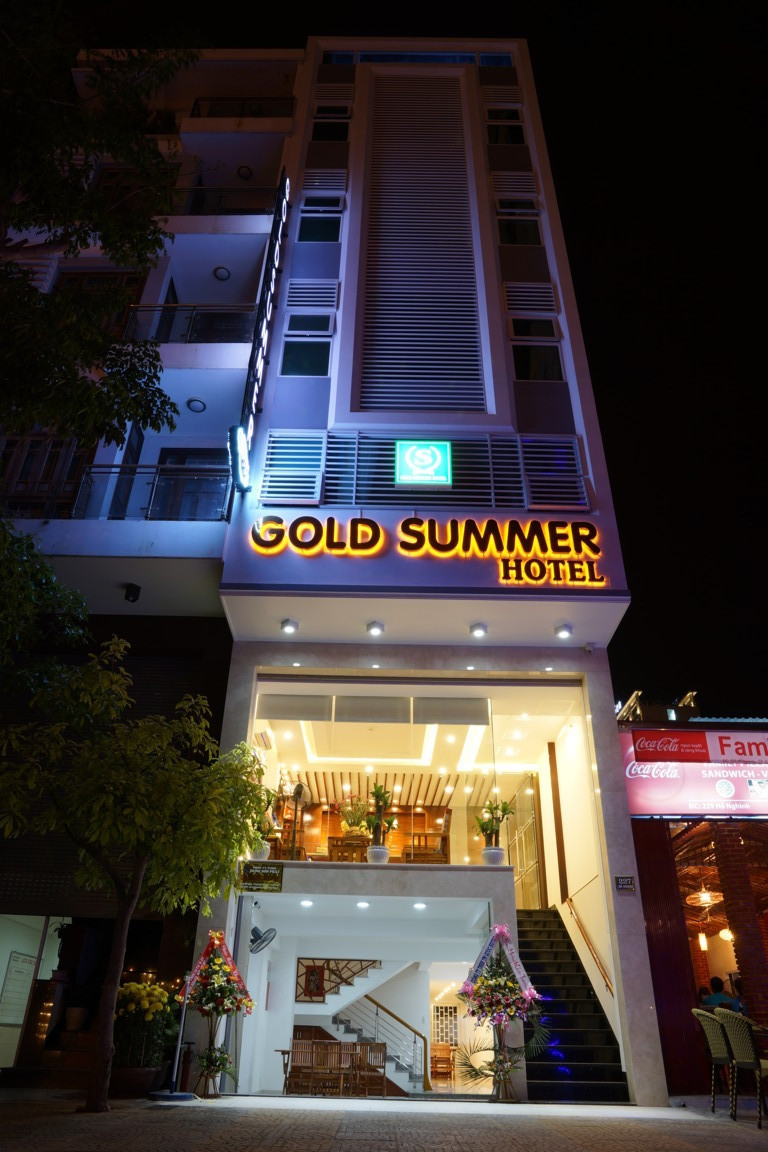 Gold Summer Hotel