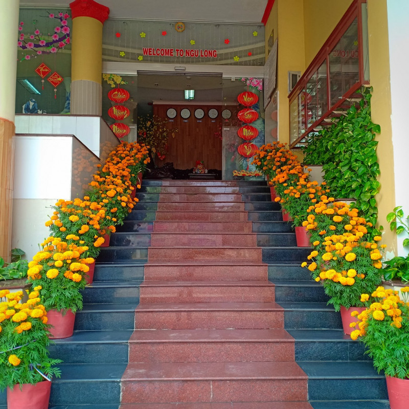 Khách Sạn Ngũ Long cũng nằm trong danh sách những khách sạn nổi tiếng ở Vĩnh Long