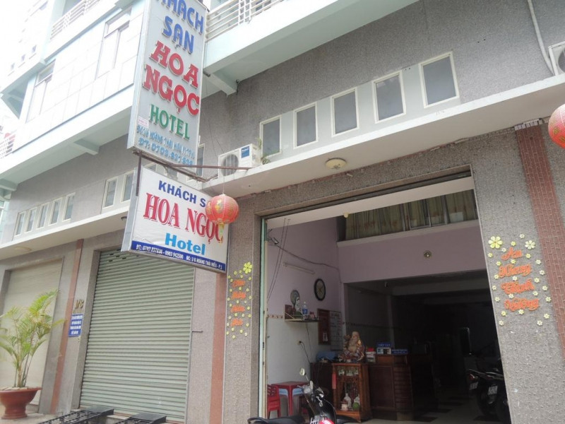 Hoa Ngoc Hotel cũng được biết đến như một trong những khách sạn nổi tiếng ở Vĩnh Long, cách thành phố Cần Thơ 32 km