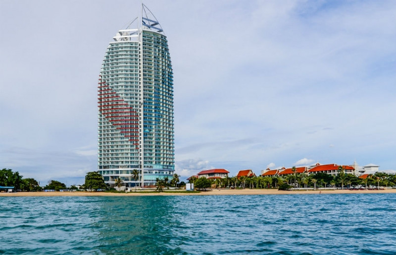 Movenpick Siam Hotel Pattaya là một khách sạn 5 sao nằm ngay sát bên bãi biển Pattaya tuyệt đẹp
