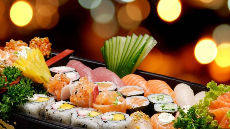 sushi món ăn truyền thống của Nhật