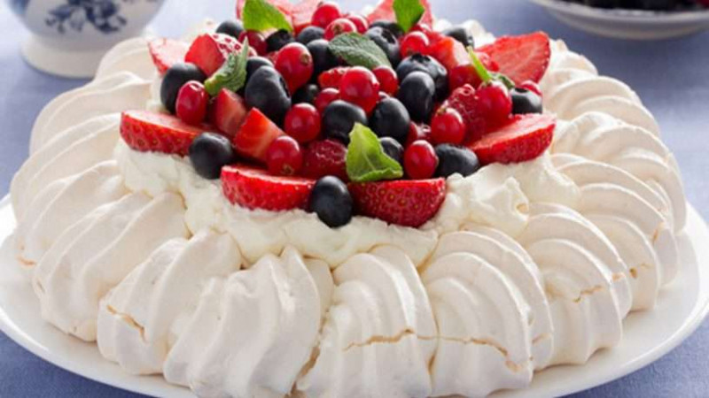 Bánh Pavlova (Australia)