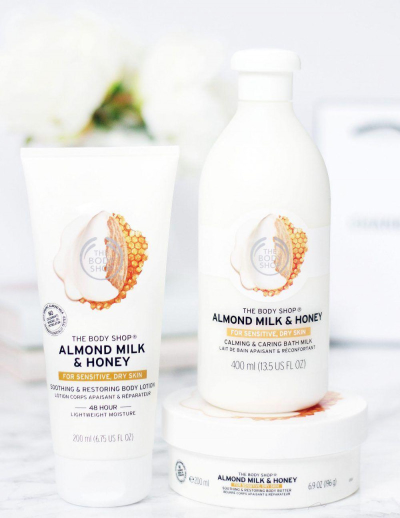 Almond Milk & Honey Soothing & Restoring Body Lotion