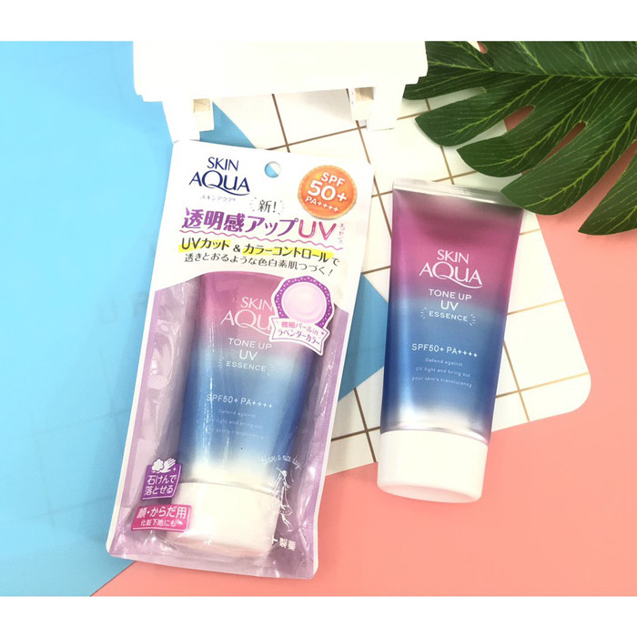 Kem chống nắng Skin Aqua Tone Up UV Essence SPF 50+ PA++++