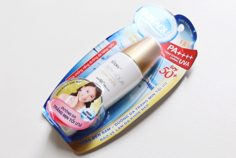 Kem chống nắng Rohto Sunplay Skin Aqua Clear White SPF50+/PA++++