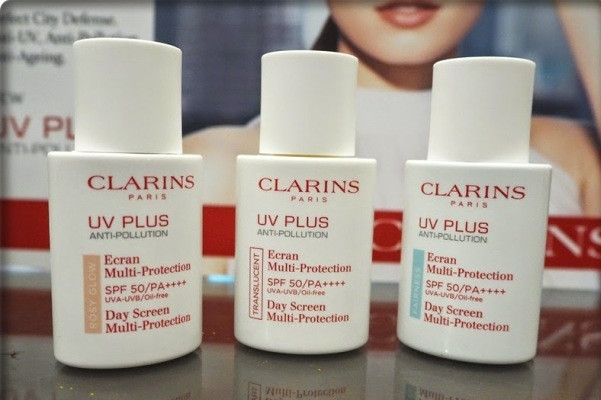 Kem chống nắng Clarins UV Plus Anti-Pollution Rosy Glow Pháp