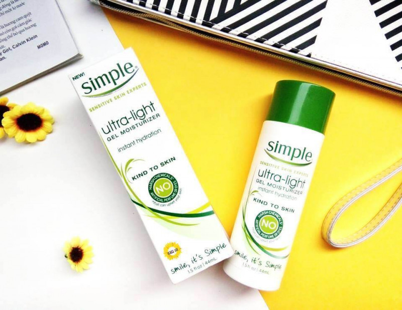 Kem dưỡng Simple Ultra - Light Gel Moisturizer