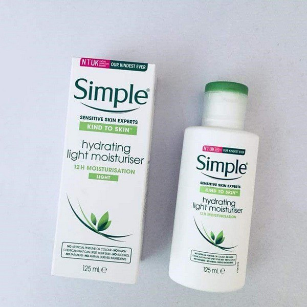 Kem Dưỡng Ẩm Da Simple Kind To Skin Hydrating Light Moisturiser (125ml)
