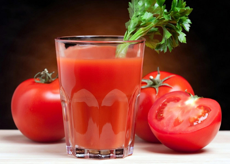 Nước ép cà chua có rất nhiều vitamin và khoáng chất tốt cho cơ thể