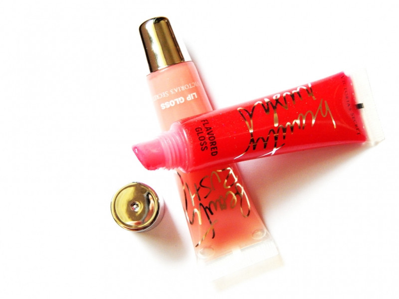 Victoria's Secret Beauty Rush Lip Gloss là một trong những loại son bóng đẹp nhất hiện nay
