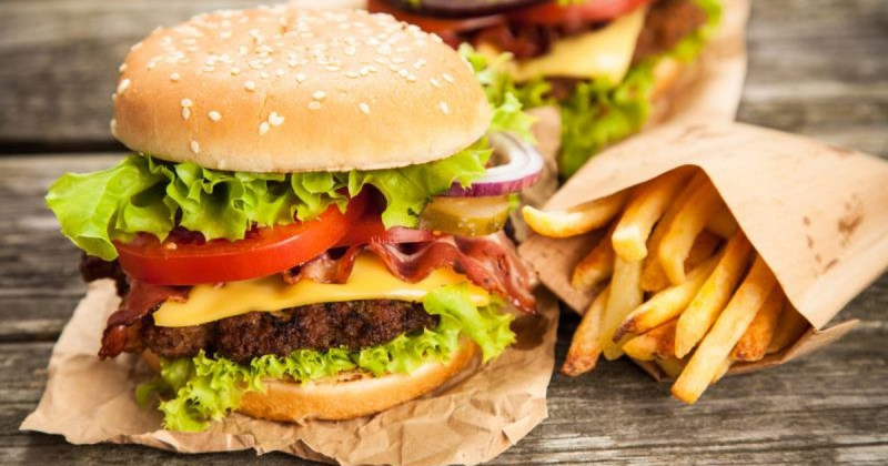 Các loại đồ ăn nhanh có chứa nhiều chất béo chuyển hóa