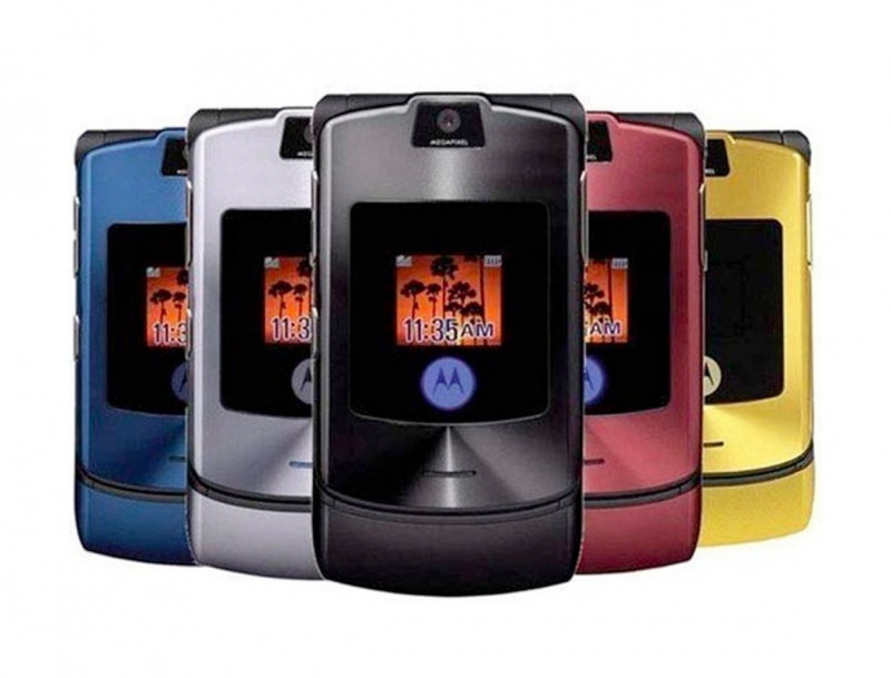 Motorola RAZR V3 vẫn được giới đam mê công nghệ nhắc tới như một tượng đài của dòng điện thoại nắp gập