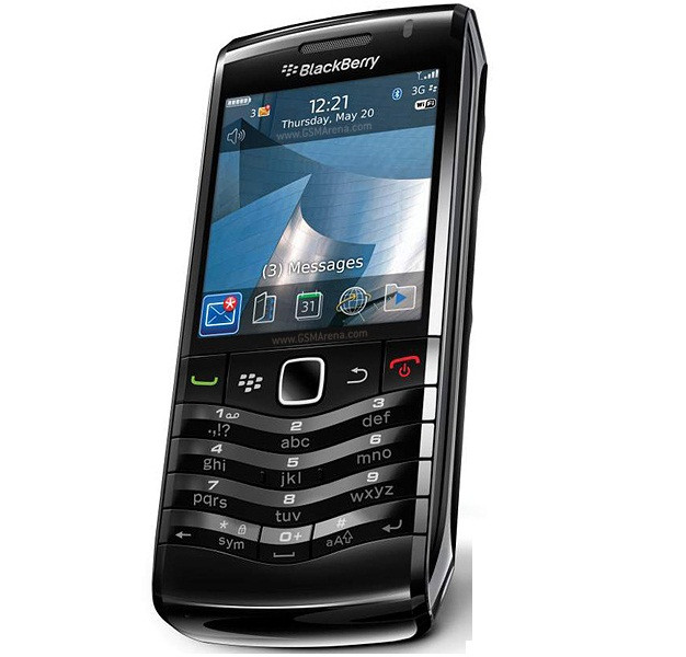 BlackBerry Pearl là một chiếc điện thoại được ﻿BlackBerry sản xuất vào năm 2006