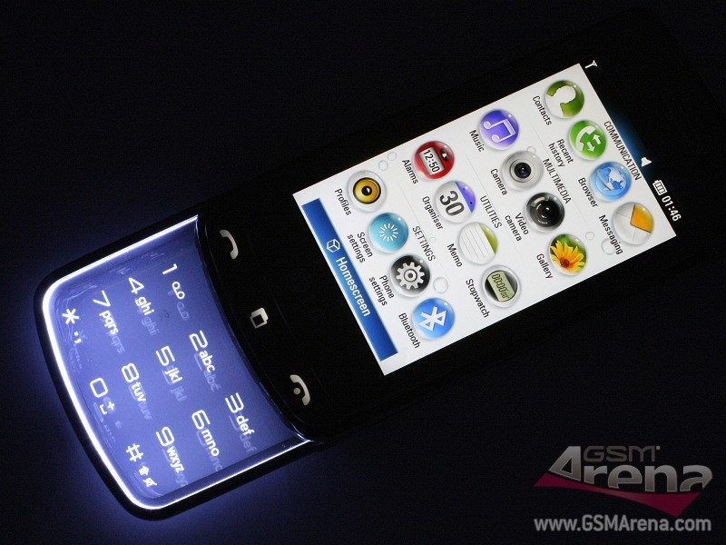 LG GD900 Crystal không phải là một smartphone