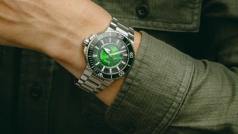 Oris Hangang Limited Edition 01 là một phiên bản giới hạn, thiết kế dựa trên những chiếc đồng hồ của thợ lặn hiệu suất cao