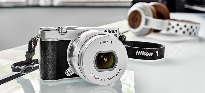 Nikon 1 J5