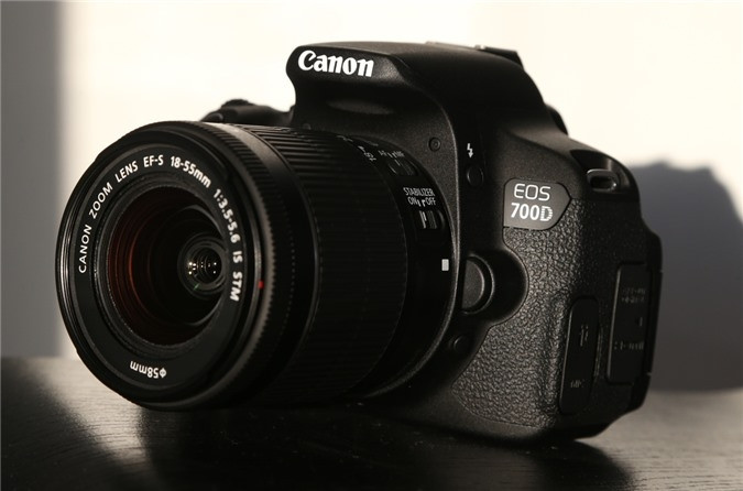 Máy ảnh Canon EOS700D