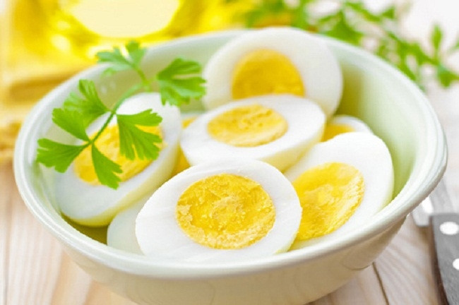 Trứng luộc giúp bạn ngủ ngon và sâu hơn