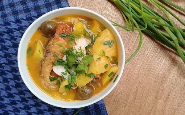 Canh cá trắm nấu chua