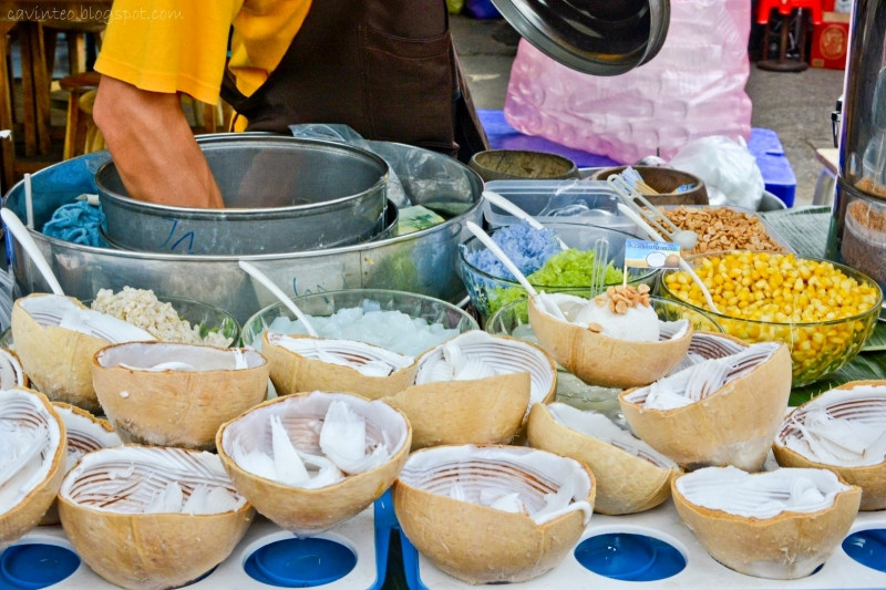 Kem xôi dừa là họ hàng của kem dừa Thái Lan ở chợ trời Chatuchak (Nguồn: Sưu tầm)
