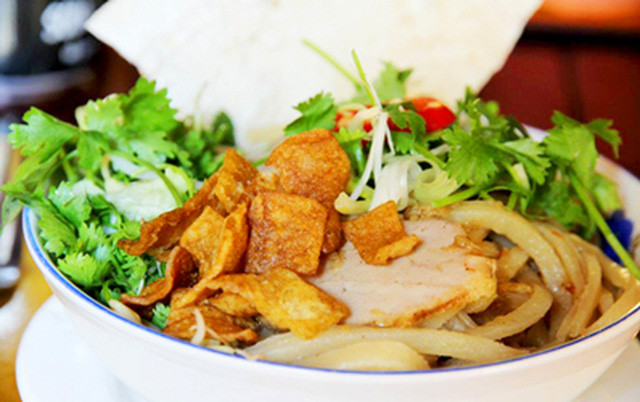 Món ăn Cao Lầu