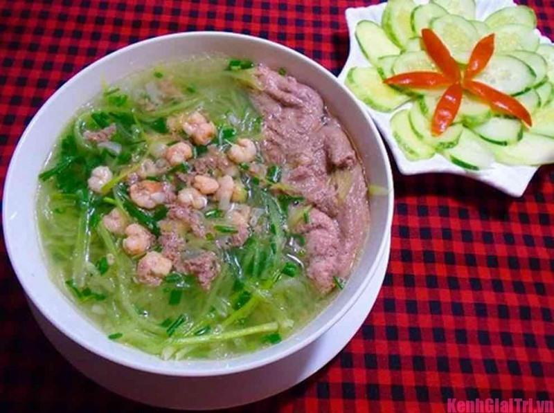 Canh tôm nấu bầu