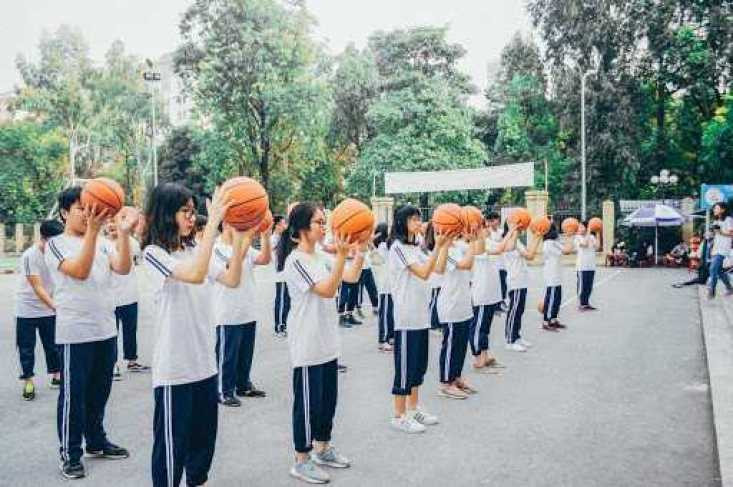 Giờ học thể dục của sinh viên Việt Nam