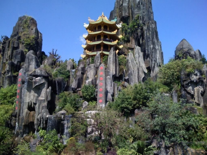 Một góc chùa Linh Ứng Non Nước-Đà Nẵng