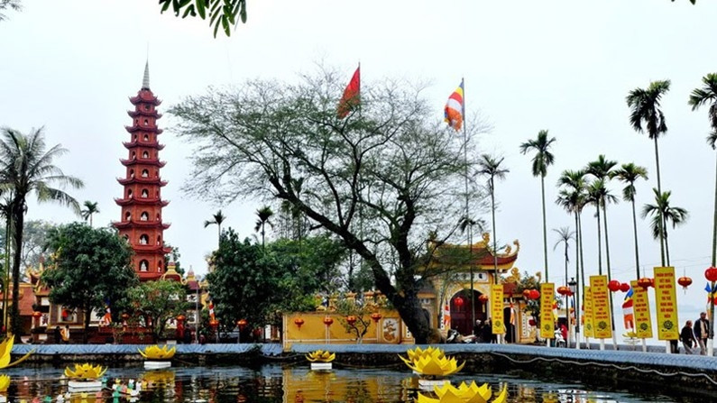 Khung cảnh chùa Trấn Quốc-Hà Nội