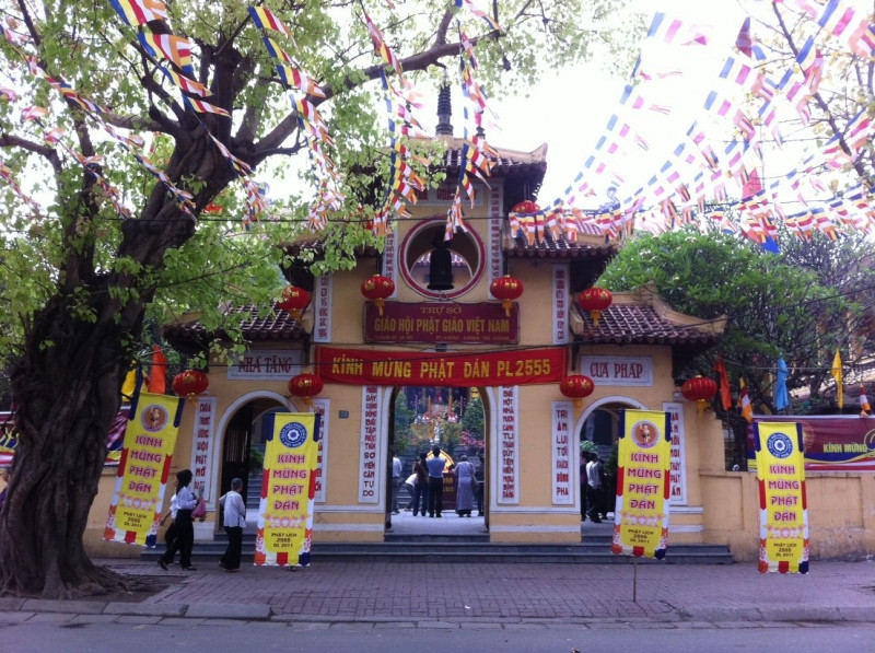 Toàn cảnh chùa Quán Sứ-Hà Nội dịp Đại lễ Phật Đản