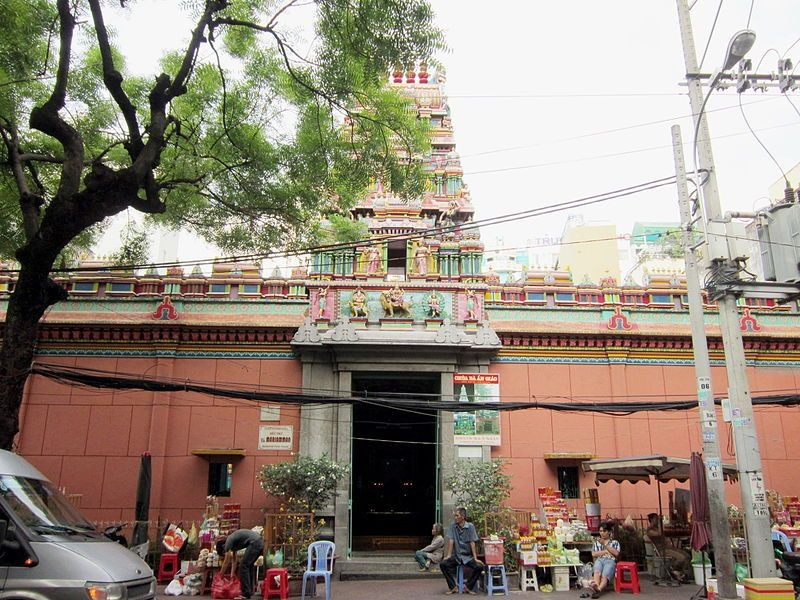 Ngôi chùa Bà Ấn Độ cầu duyên