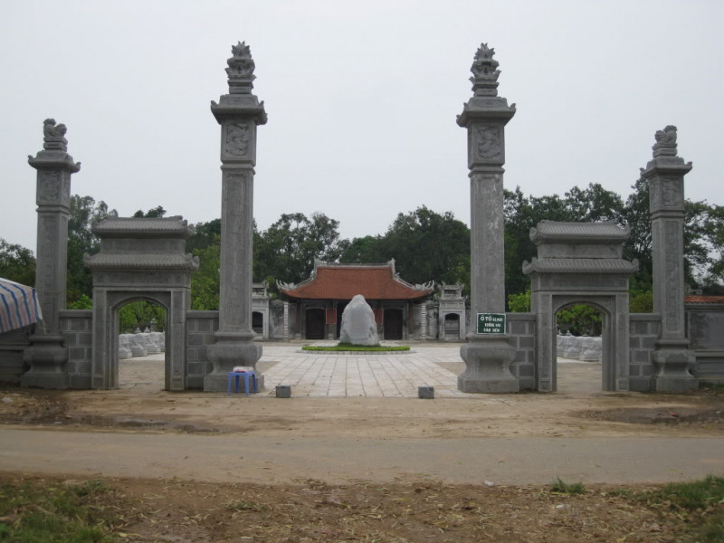 Đên thờ Hai Bà Trưng ở xã Mê Linh- huyện Mê Linh- Thành phố Hà Nội