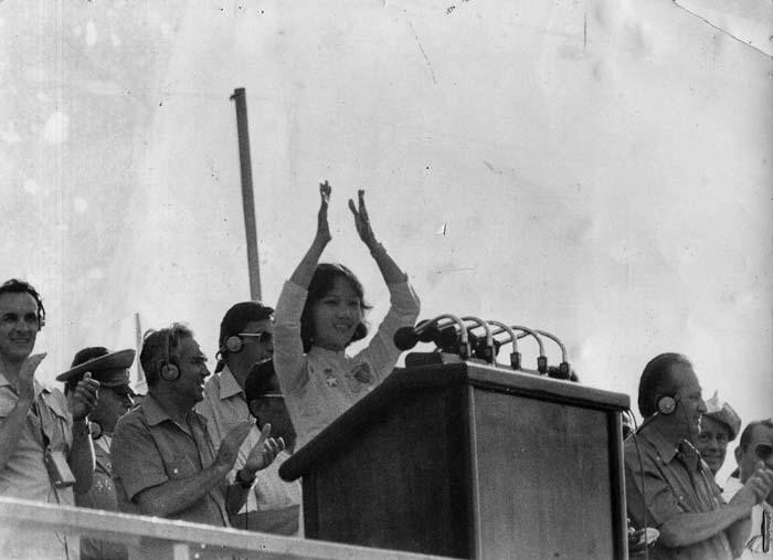 Bà Võ Thị Thắng phát biểu tại lễ bế mạc Liên hoan Thanh niên và Sinh viên Thế giới lần thứ 11 diễn ra tại Cuba năm 1978.