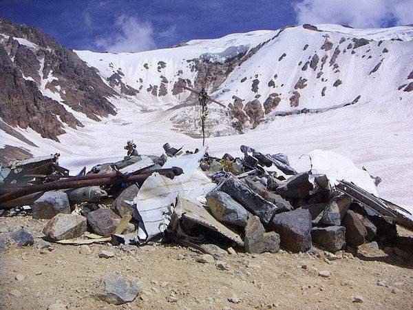 Những người sống sót một cách thần kỳ sau vụ tai nạn ở dãy núi Andes
