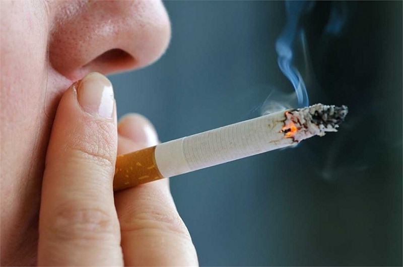 Thói quen hút thuốc lá làm tăng nguy cơ ung thư đại tràng