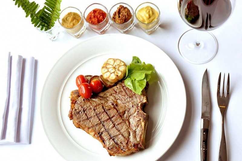 Jacksons Steakhouse quyến rũ thực khách bởi ẩm thực thượng hạng, đặc biệt là những món steak