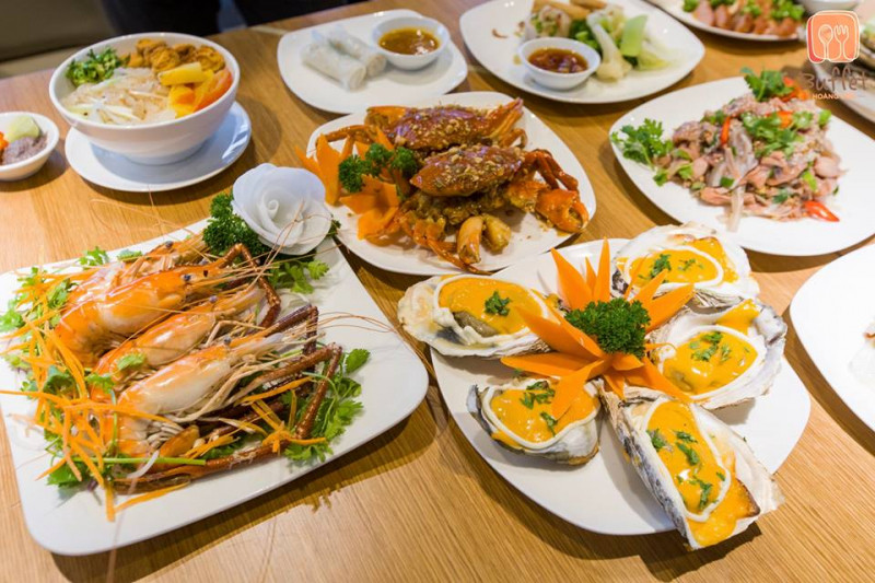 Buffet Việt hấp dẫn tại nhà hàng