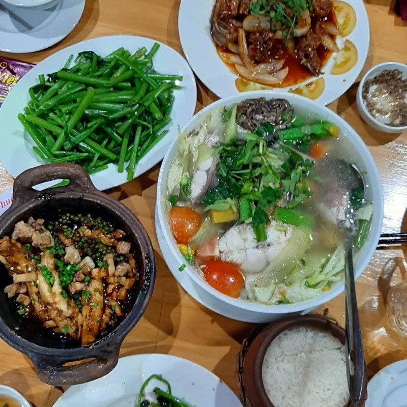 Nhà hàng Thuần Việt với những món ăn hấp dẫn