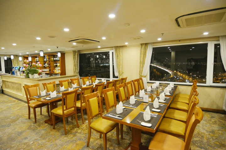 Nhà hàng Buffet Sen Việt là một trong những nhà hàng có không gian đẹp nhất ở Hà Nội