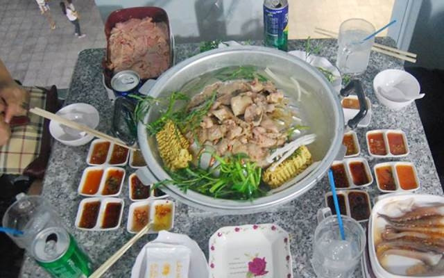 Lẩu ở nhà hàng Thái Lan số 7