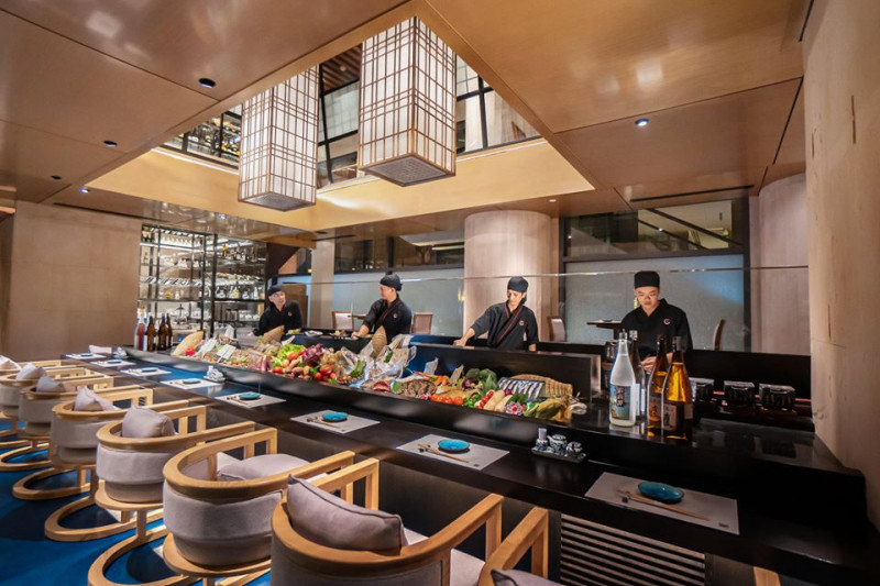 Costa Robata - ﻿Một nhà hàng rất đáng để đến ở Nha Trang, nhân viên rất chuyên nghiệp, tiêu chuẩn năm sao đẳng cấp, hương vị món ăn đúng chuẩn Nhật Bản