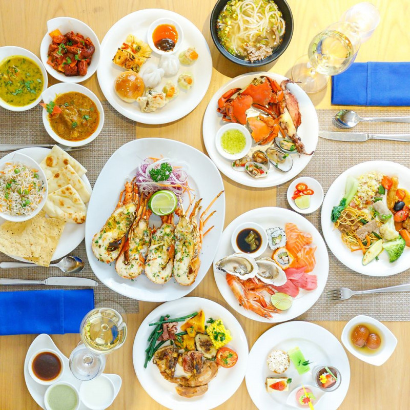 Dining at Sheraton Nha Trang Hotel & Spa