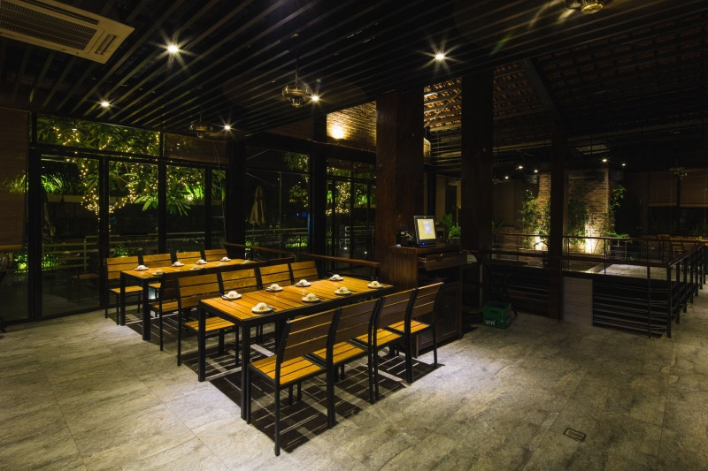 Nhà hàng Sứ Bia là nhà hàng tổ chức tiệc công ty tốt nhất tại Hà Nội