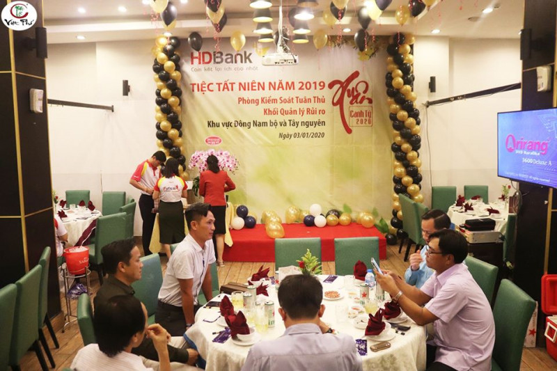 Tất niên tổ chức tại Việt Phố