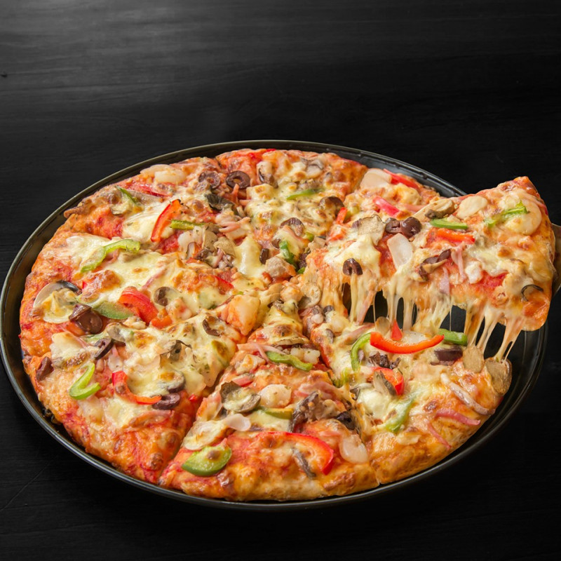 Al Fresco's nổi tiếng với những chiếc Pizza truyền thống thơm ngon, hấp dẫn, đậm đà bản sắc Ý