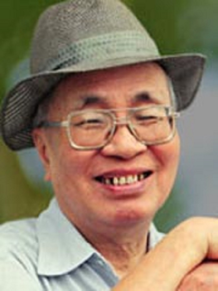 Nhà thơ Chính Hữu