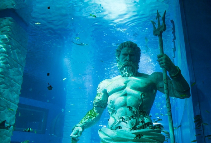 Thần Poseidon