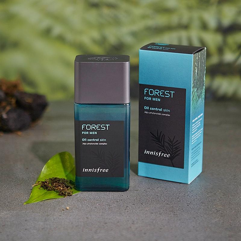 Nước hoa hồng cho nam Innisfree Forest For Men Oil Control Skin